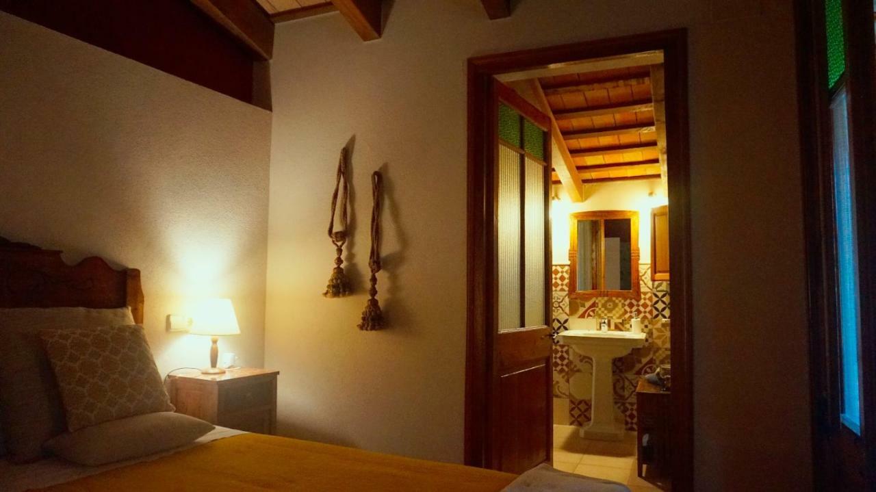 Gasthaus Mas Gibert Sant Gregori Exterior foto
